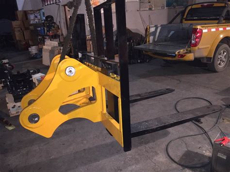 mini forklift attachments